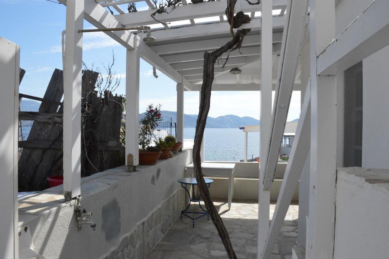 Thalassophile Eco House Villa Plaka  Exterior photo